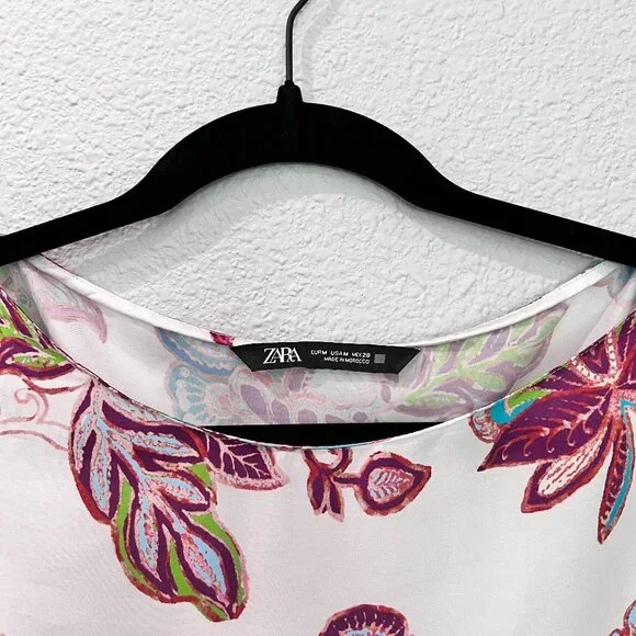 ZARA Floral Blouse - Picture 3 of 5